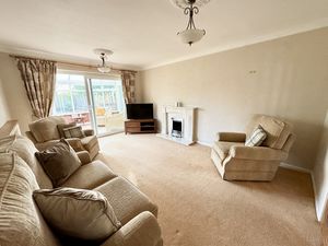 Lounge- click for photo gallery